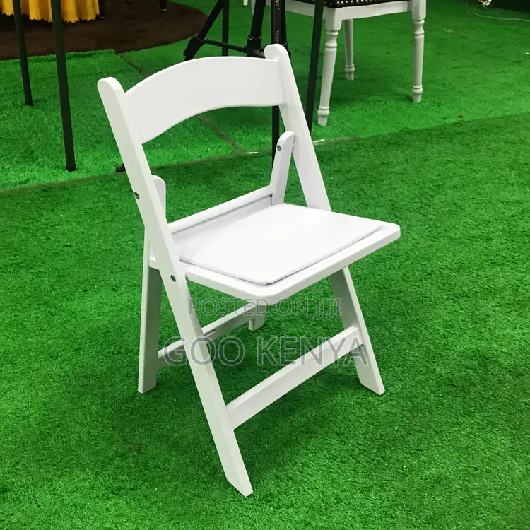 Outdoor Chair;Durable White Folding Chair With Comfortable Padded Seat