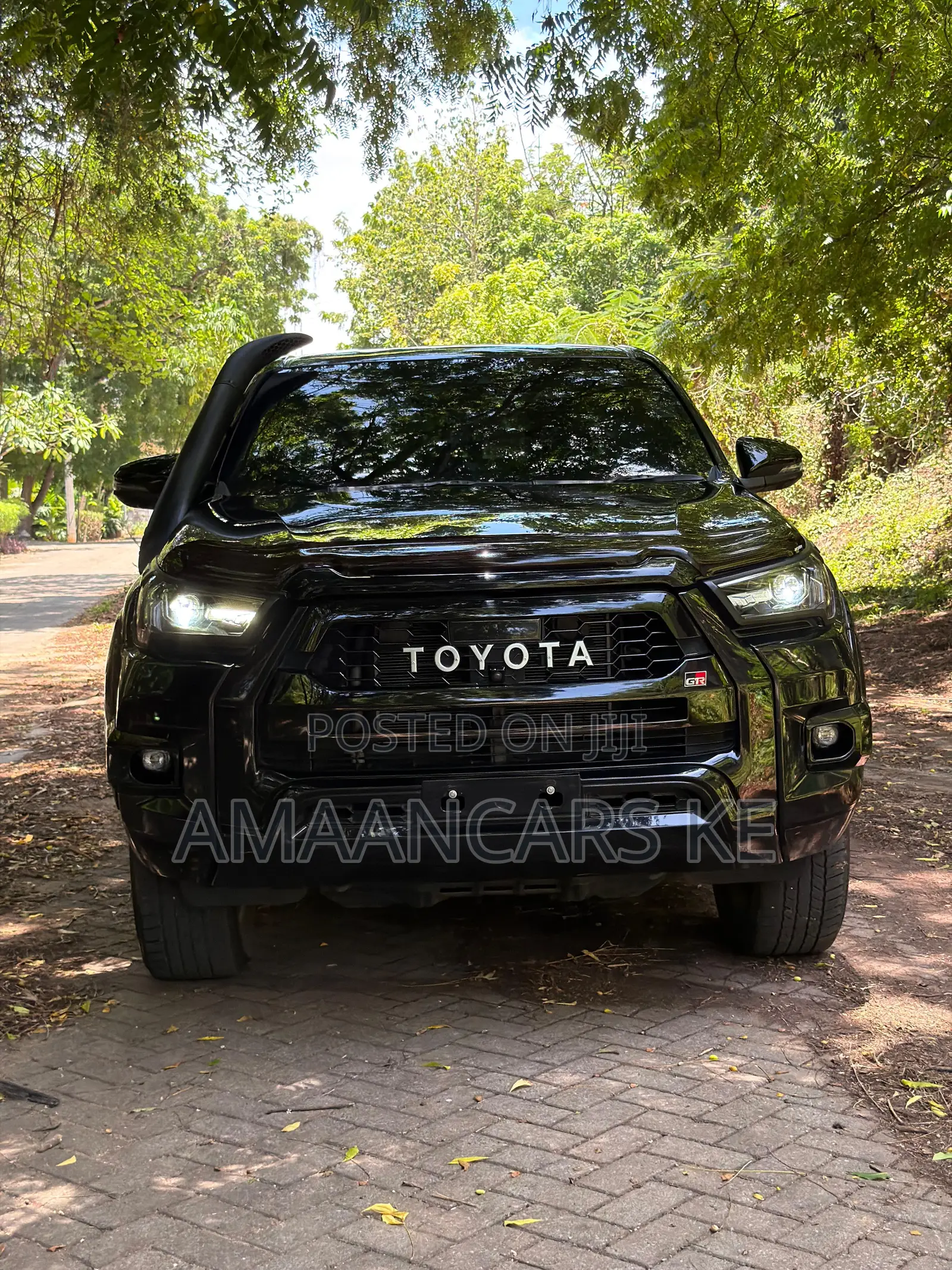 Toyota Hilux 2022 Black