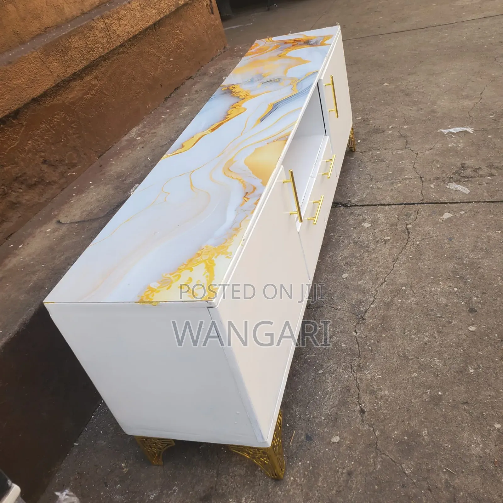 Executive 5.5fts Tv Stand