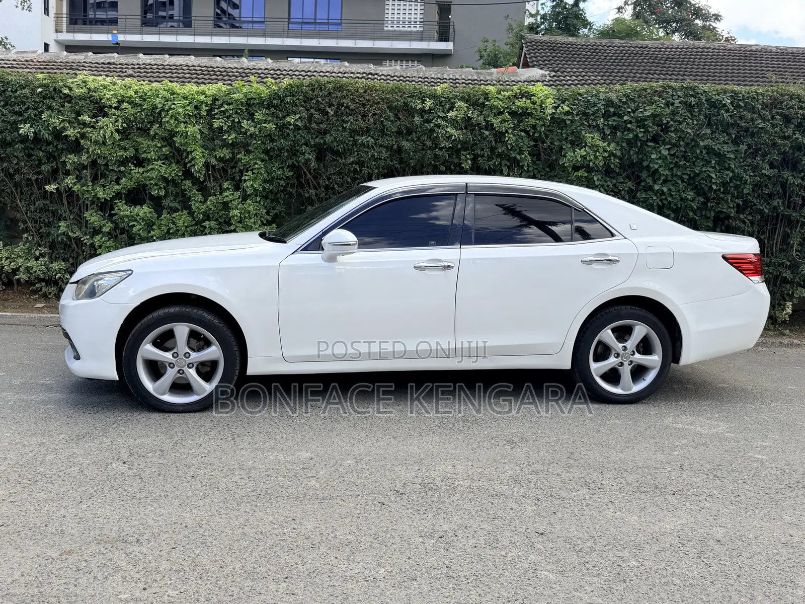 Toyota Crown 2013 White