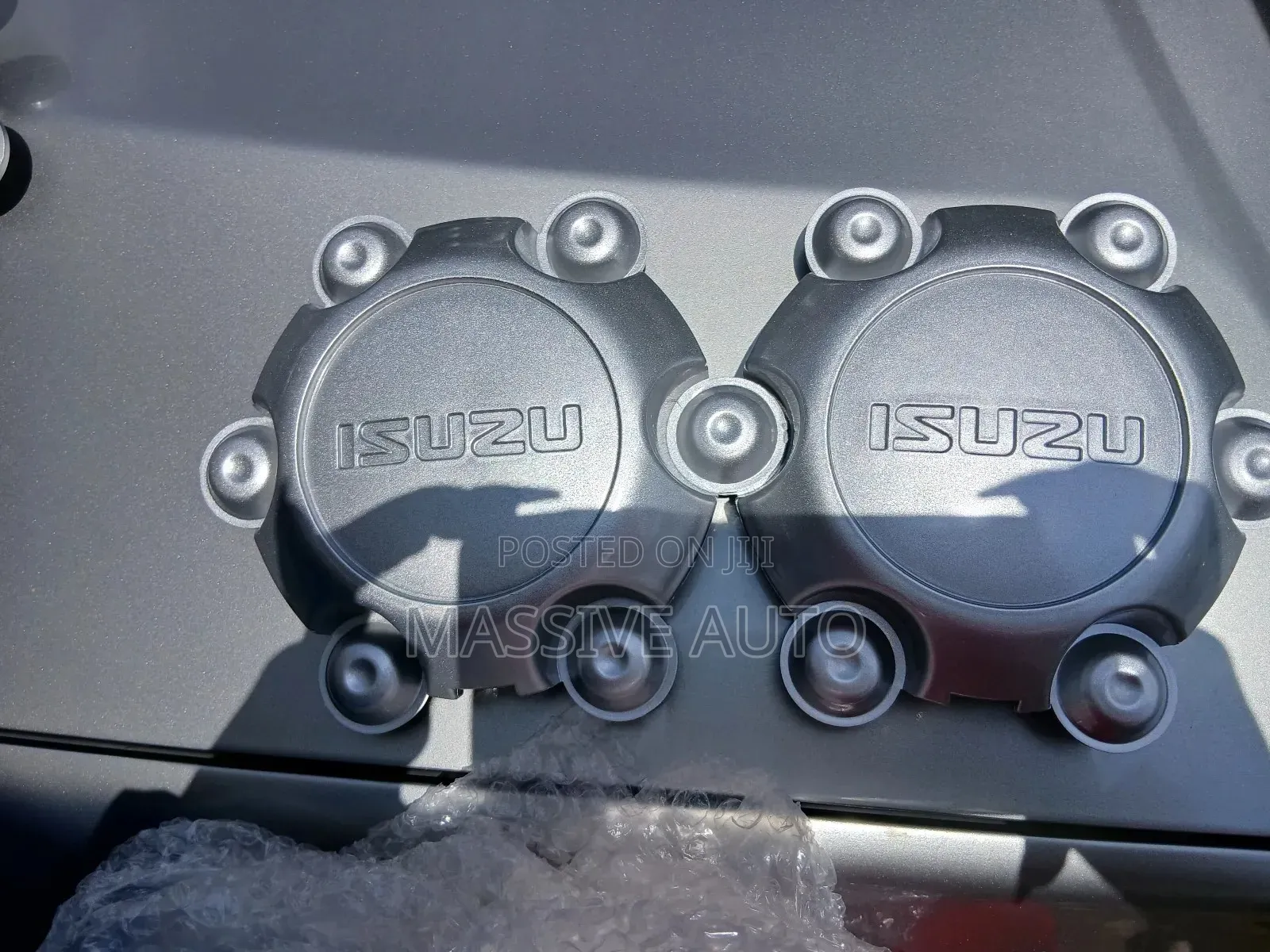 Dmax Centre Wheel Caps/ Isuzu Dmax Centre Wheel Caps