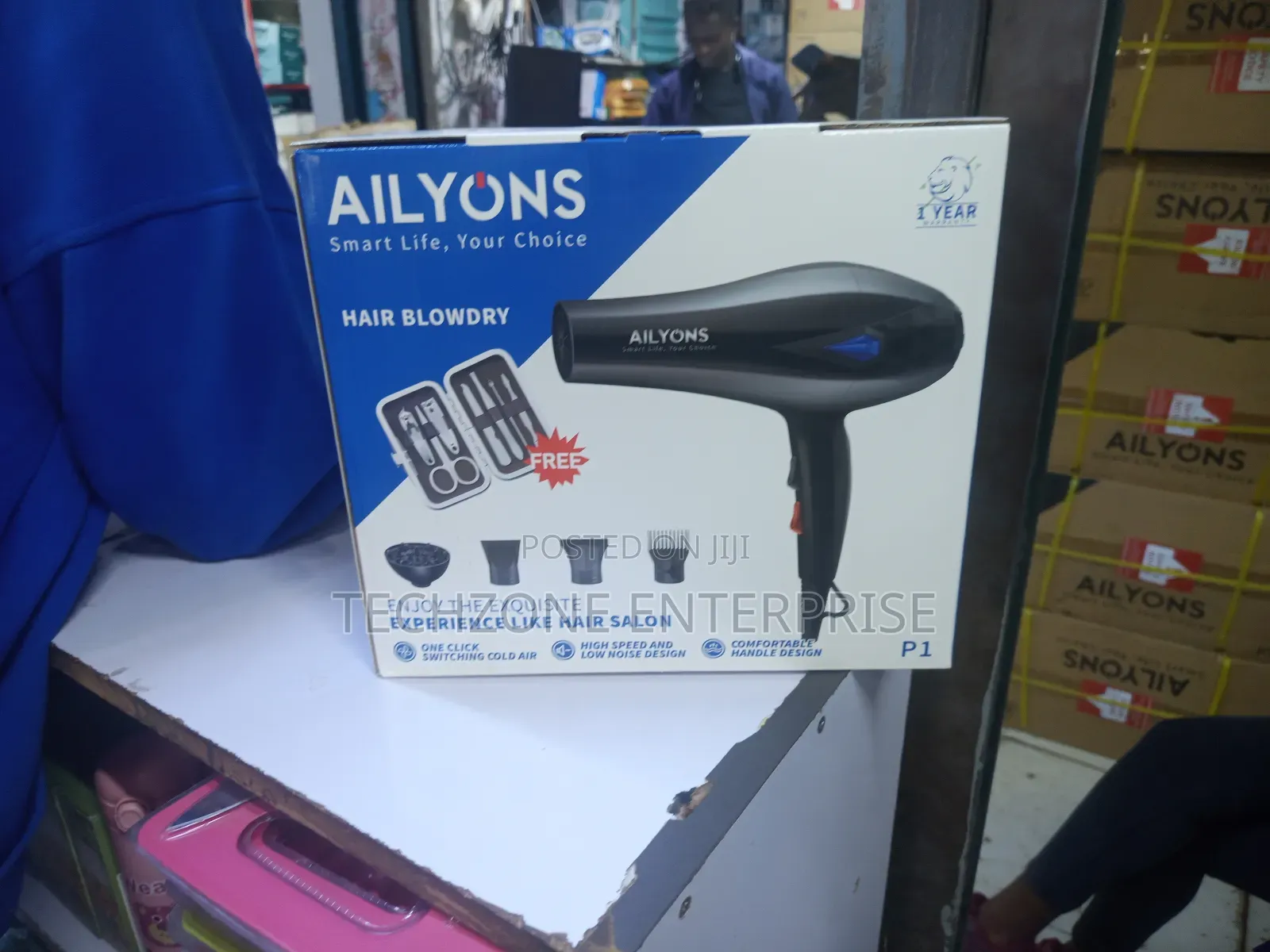 Ailyons Blowdry / Hairdryer With Accessories 