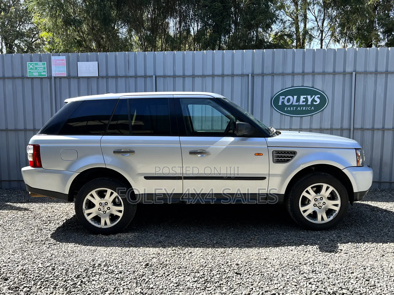 Land Rover Range Rover Sport Supercharged 4x4 (4.2L 8cyl 6A) 2006 Silver