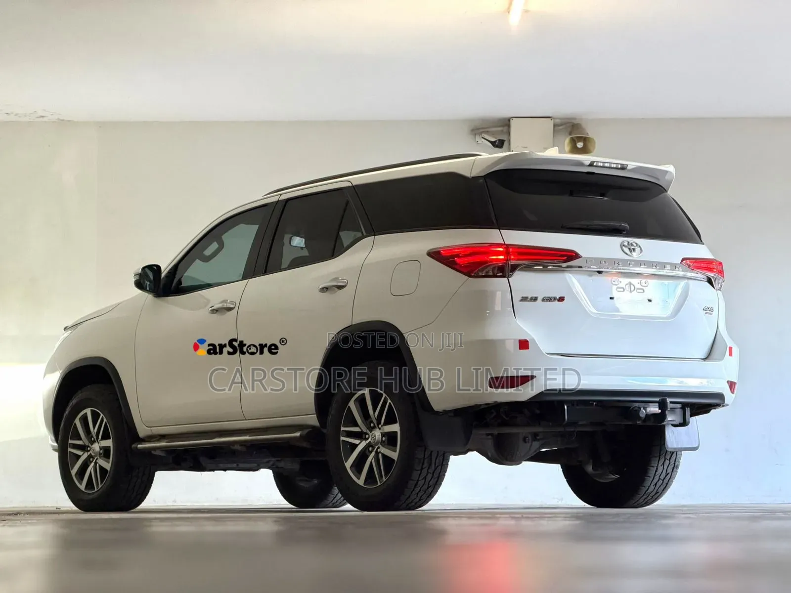 Toyota Fortuner 2.8 D AWD 2019 White