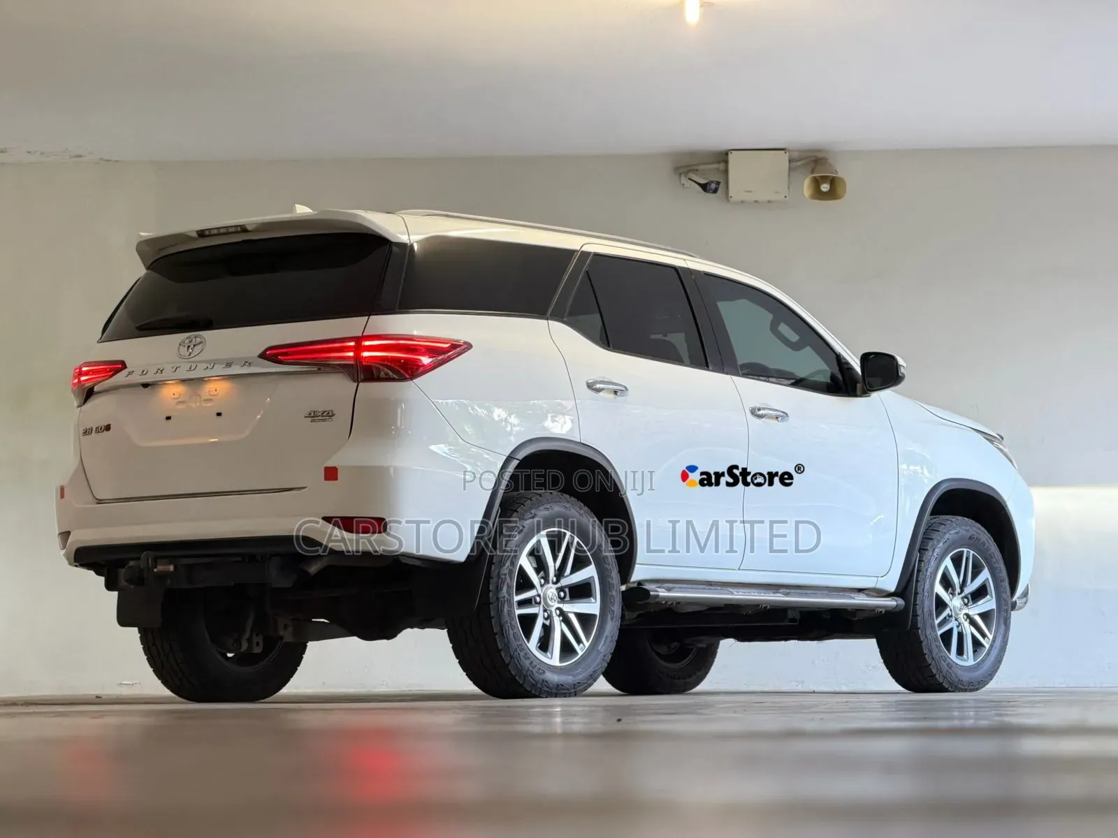 Toyota Fortuner 2.8 D AWD 2019 White