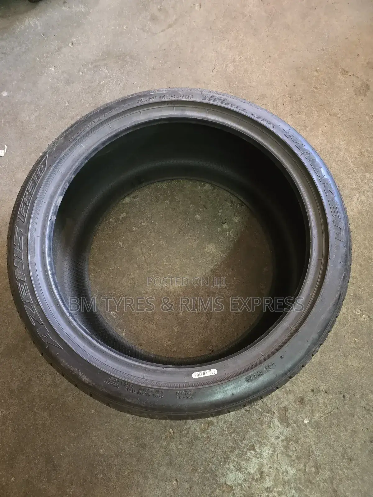 265 /35 R18 Falken Tyres (Japan)