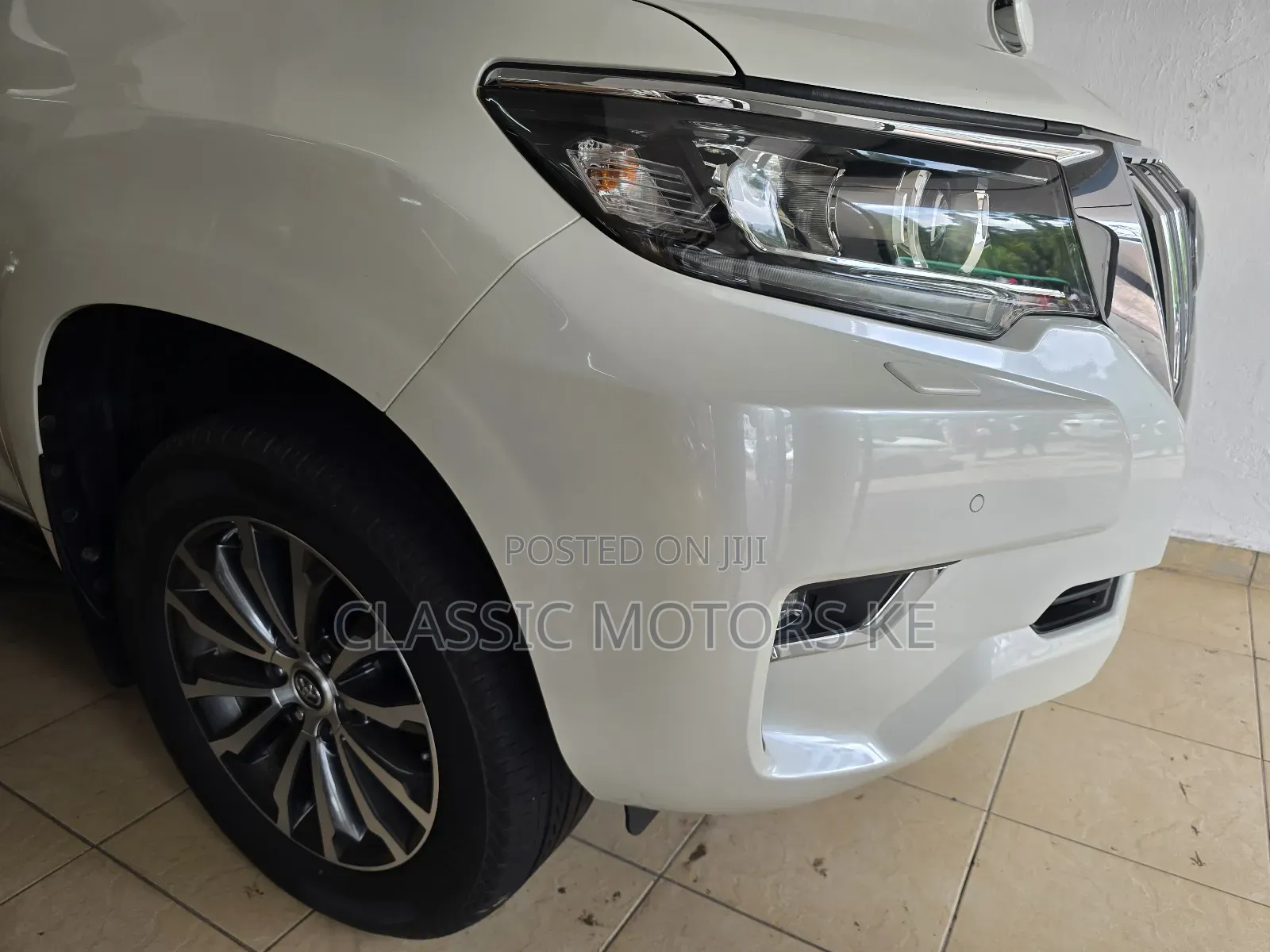 Toyota Land Cruiser Prado 2.8 2019 White
