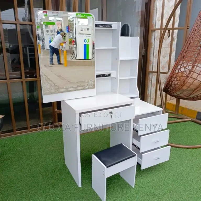 Dressers: Modern White Vanity Bedroom Dressing Table