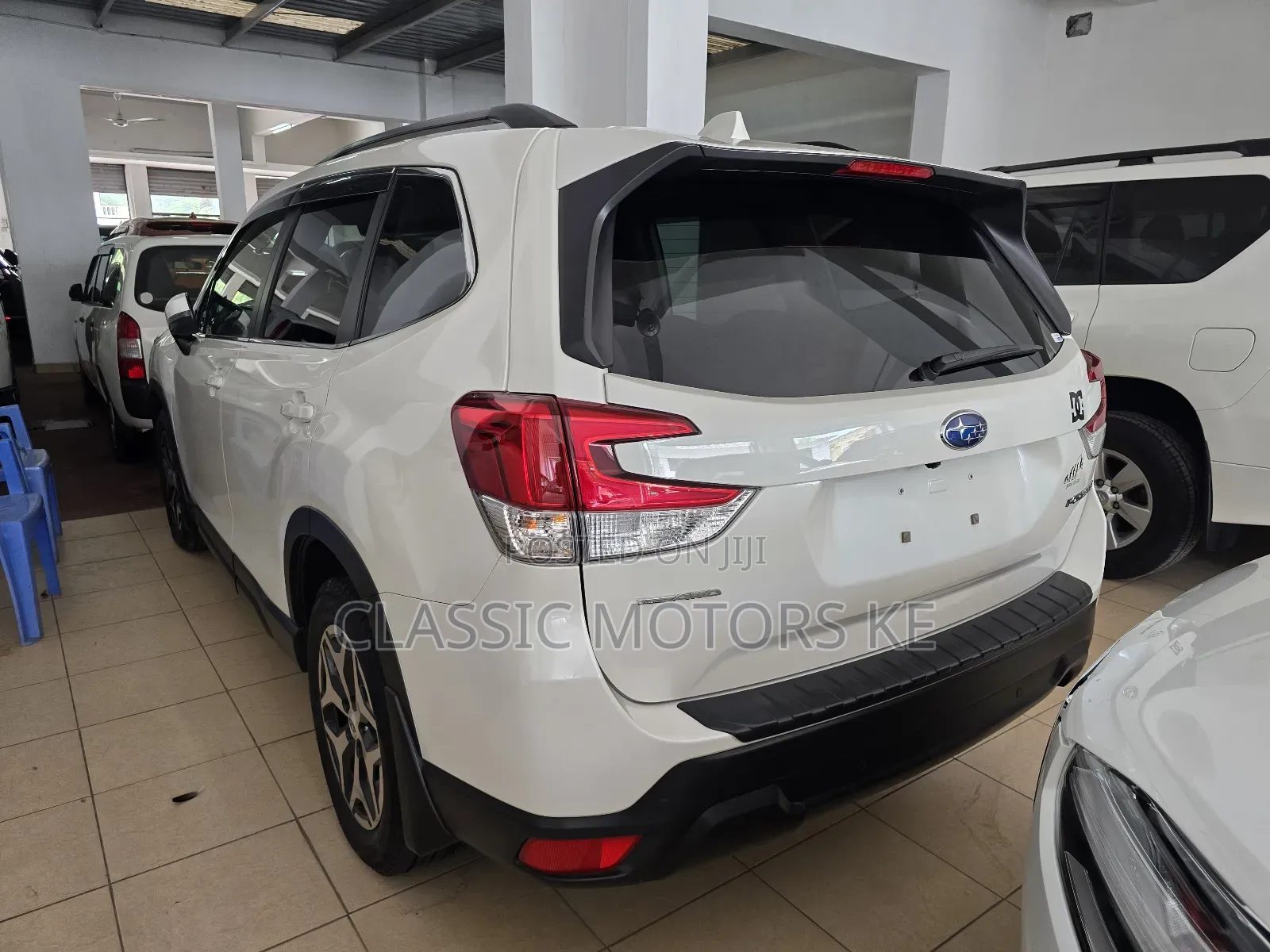 Subaru Forester Premium AWD 2019 White