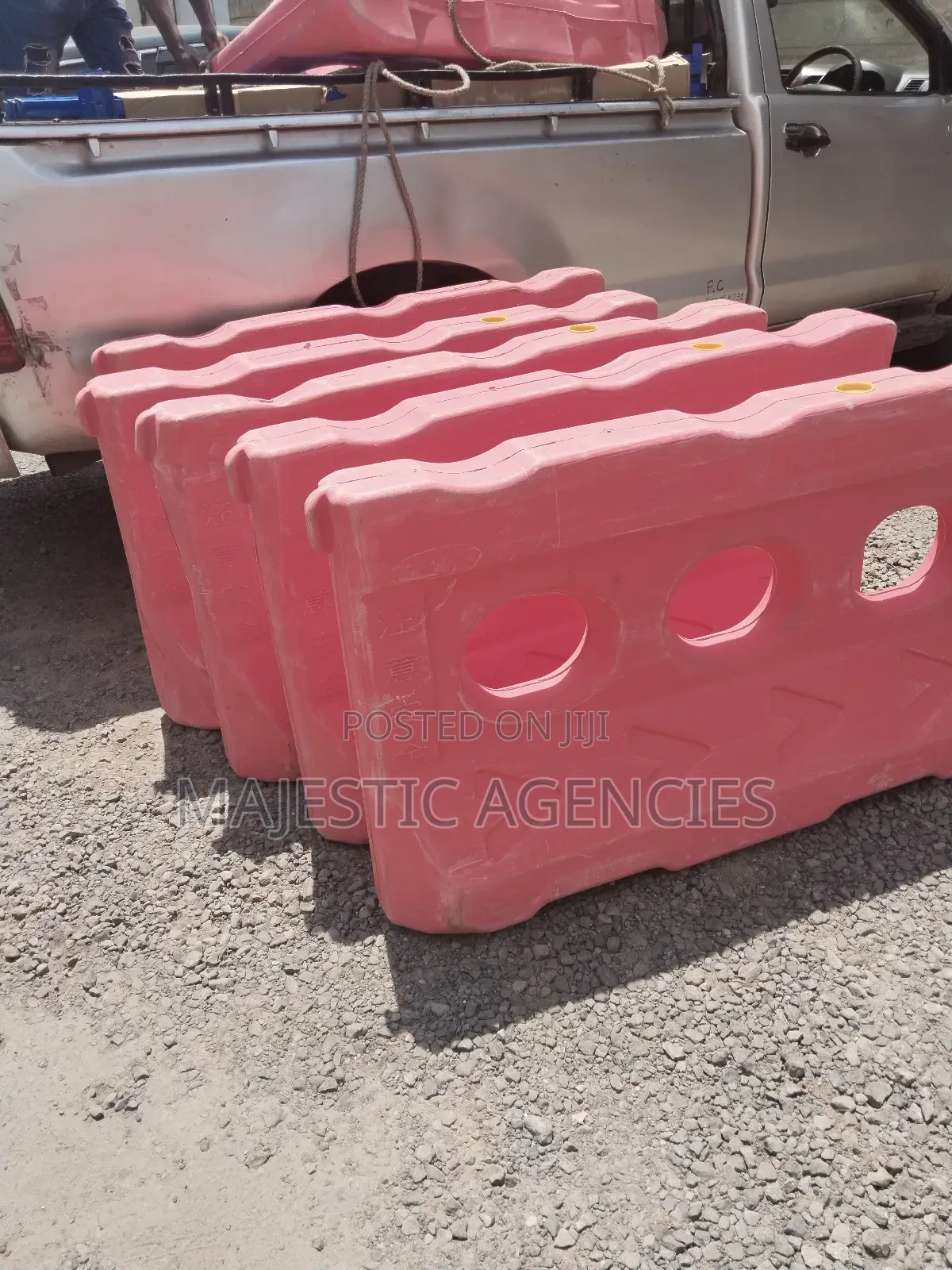 Water Fillable Plastic Barriers
