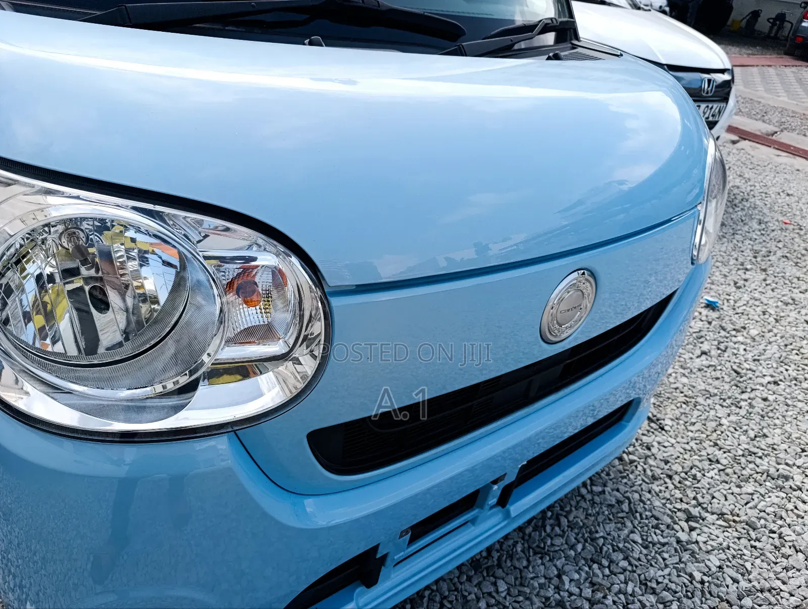Daihatsu Cast 2018 Blue
