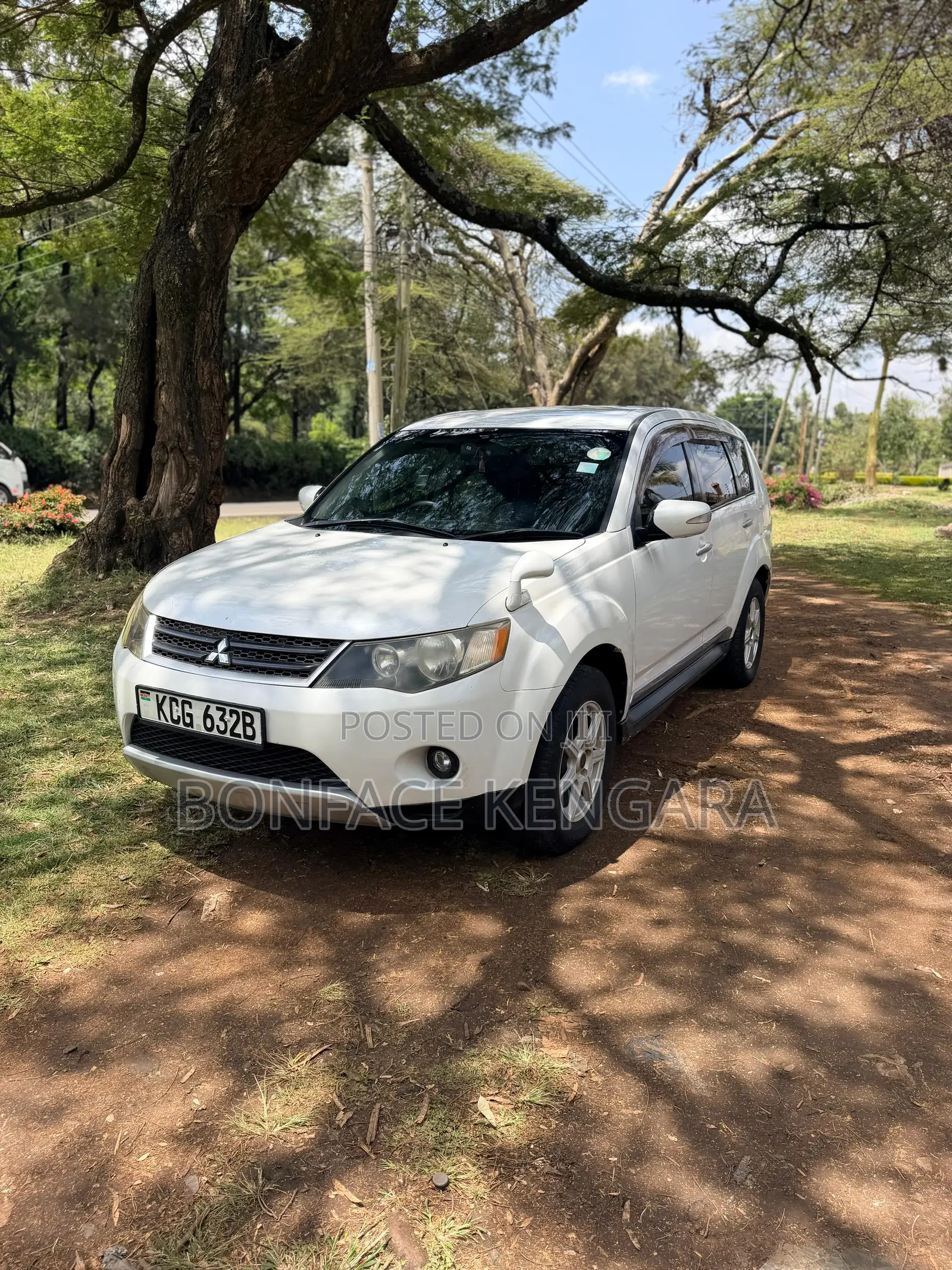 Mitsubishi Outlander 2.4 GLS Automatic 2009 White