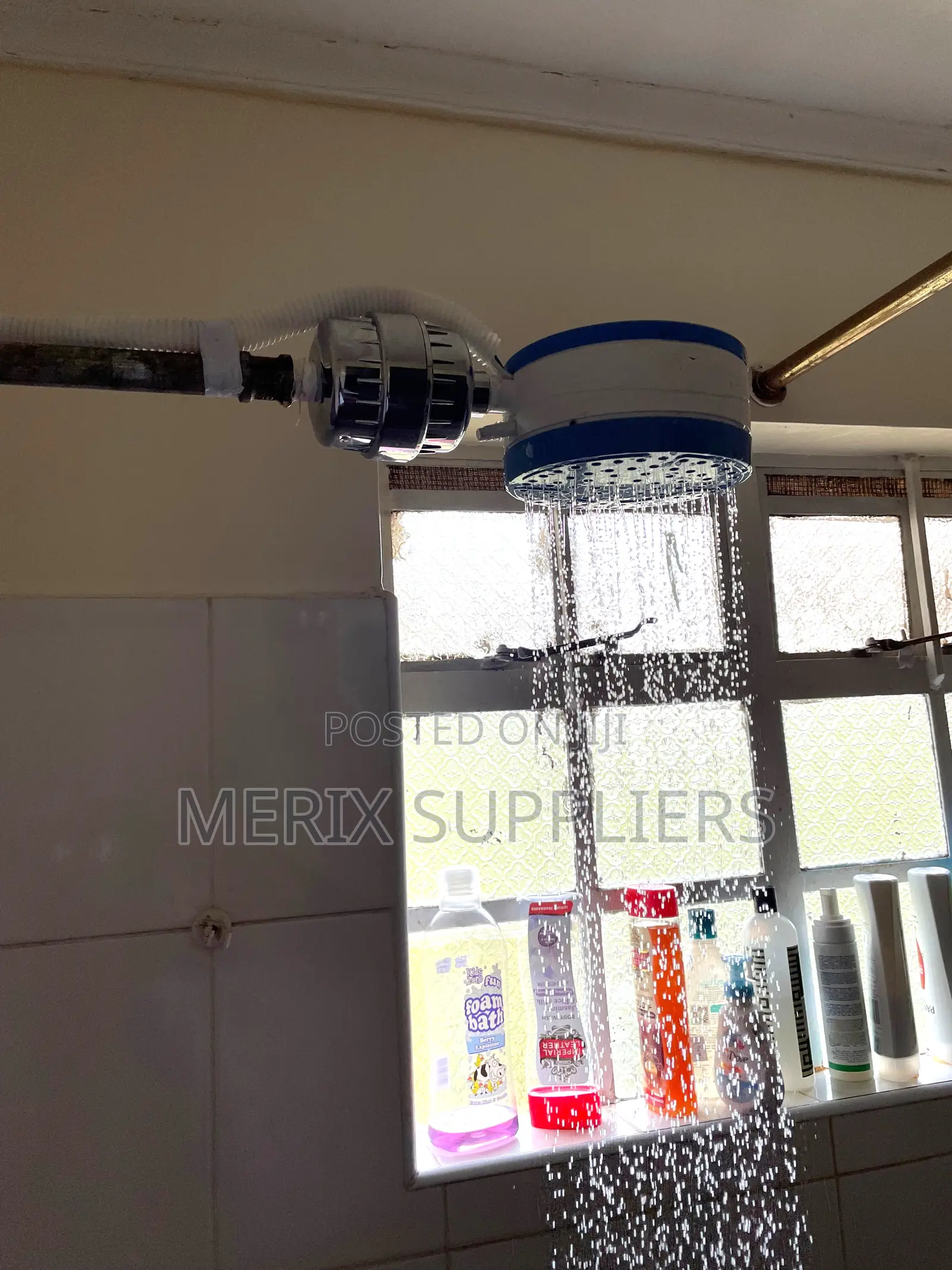 Multi-Stage Shower Head Filter Removes Chlorine Harmful Substances