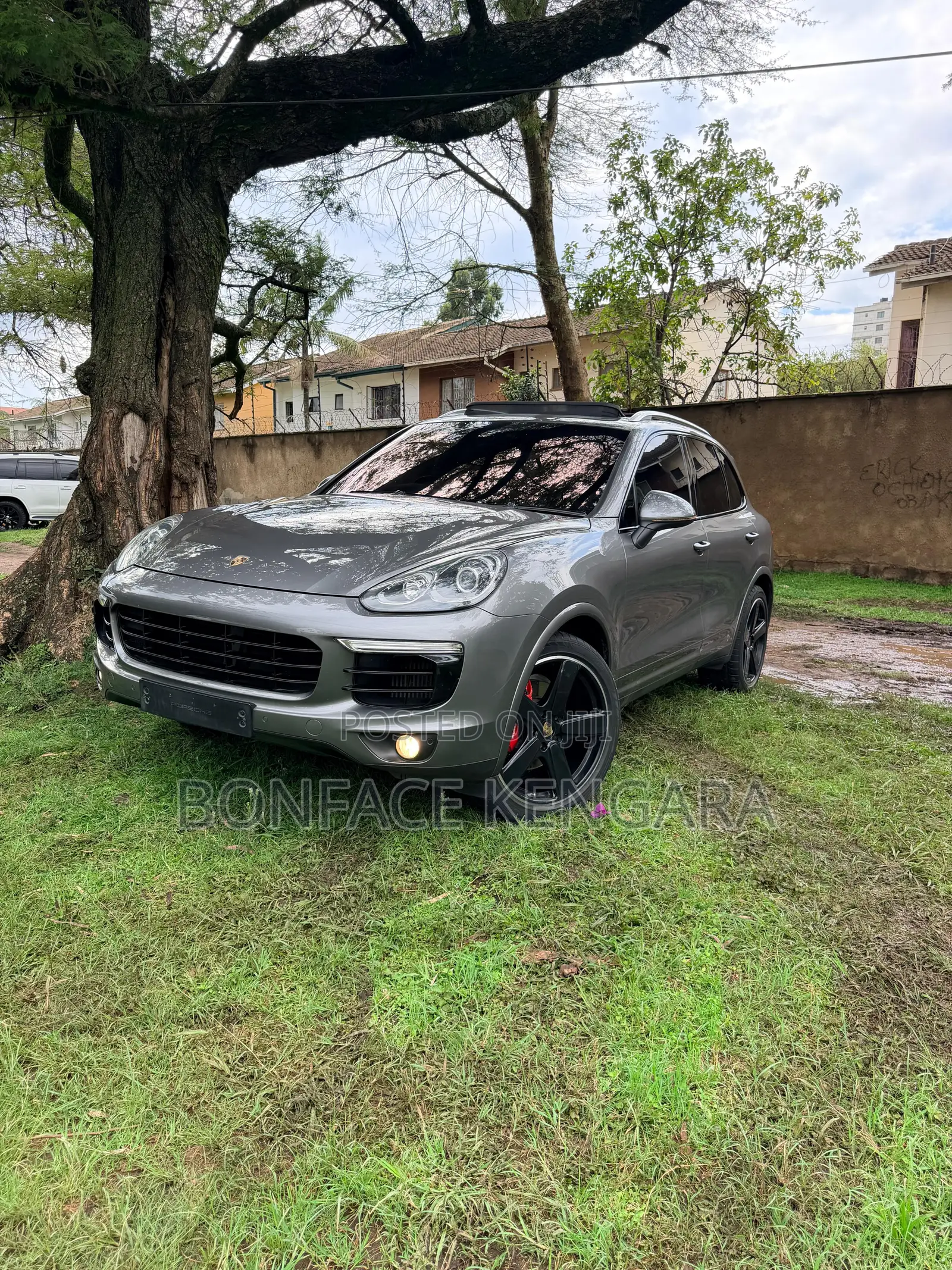 Porsche Cayenne Platinum Edition AWD 2018 Gray