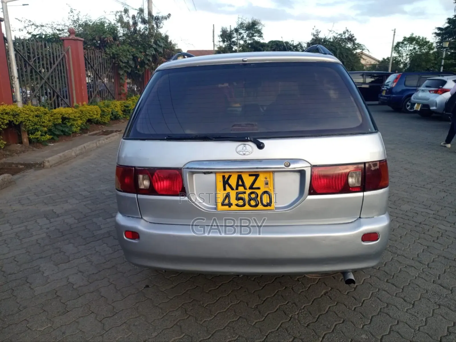 Toyota Ipsum 1990 Silver