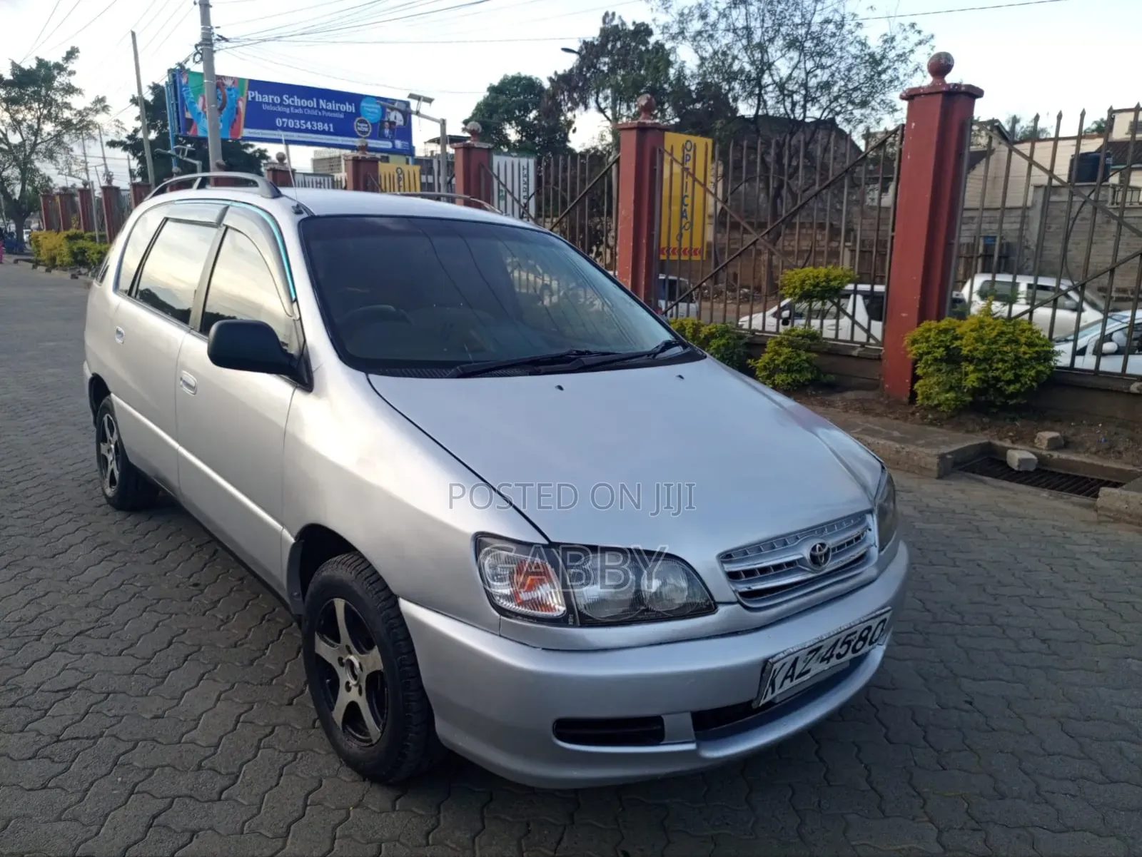 Toyota Ipsum 1990 Silver