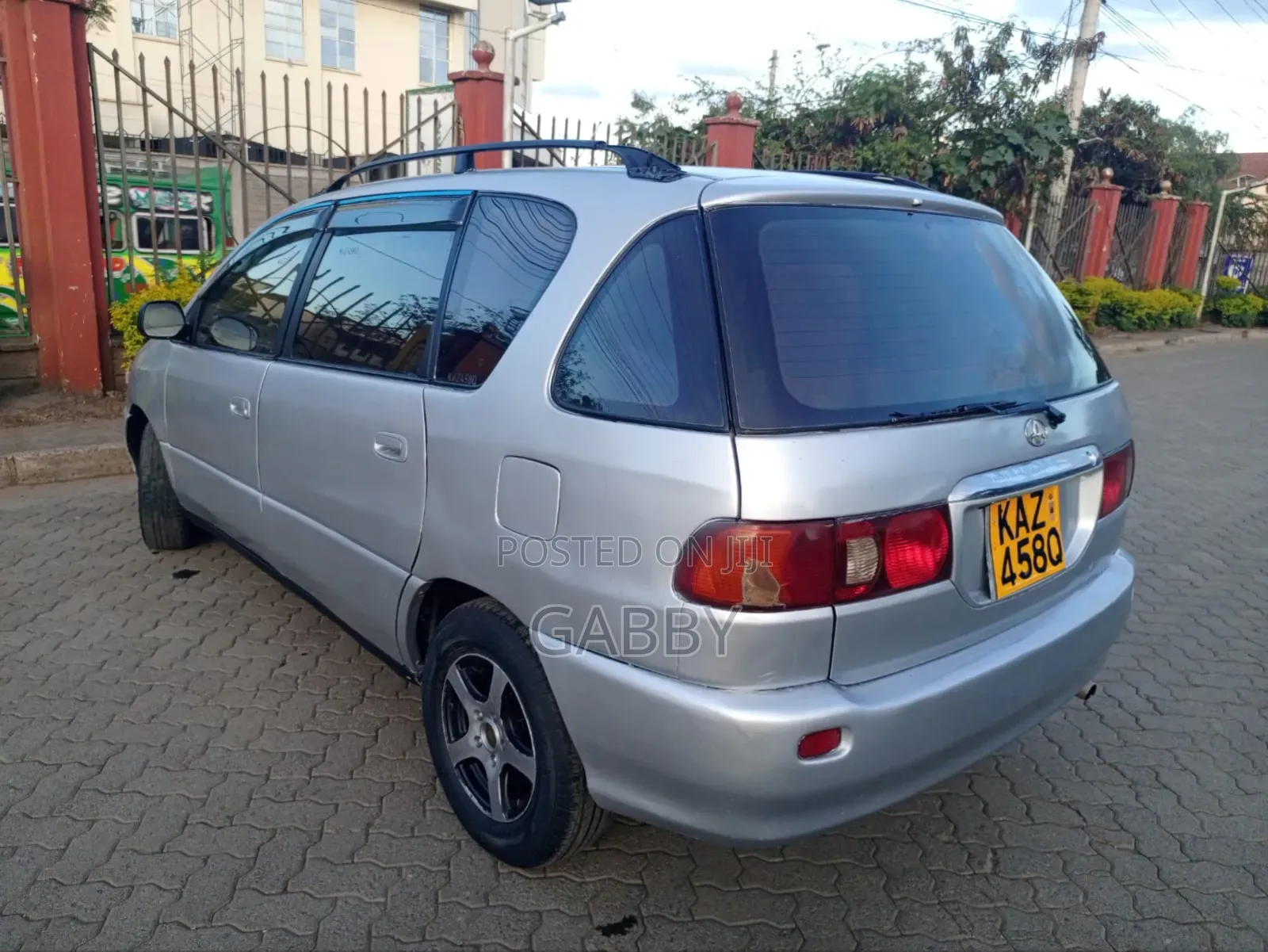 Toyota Ipsum 1990 Silver