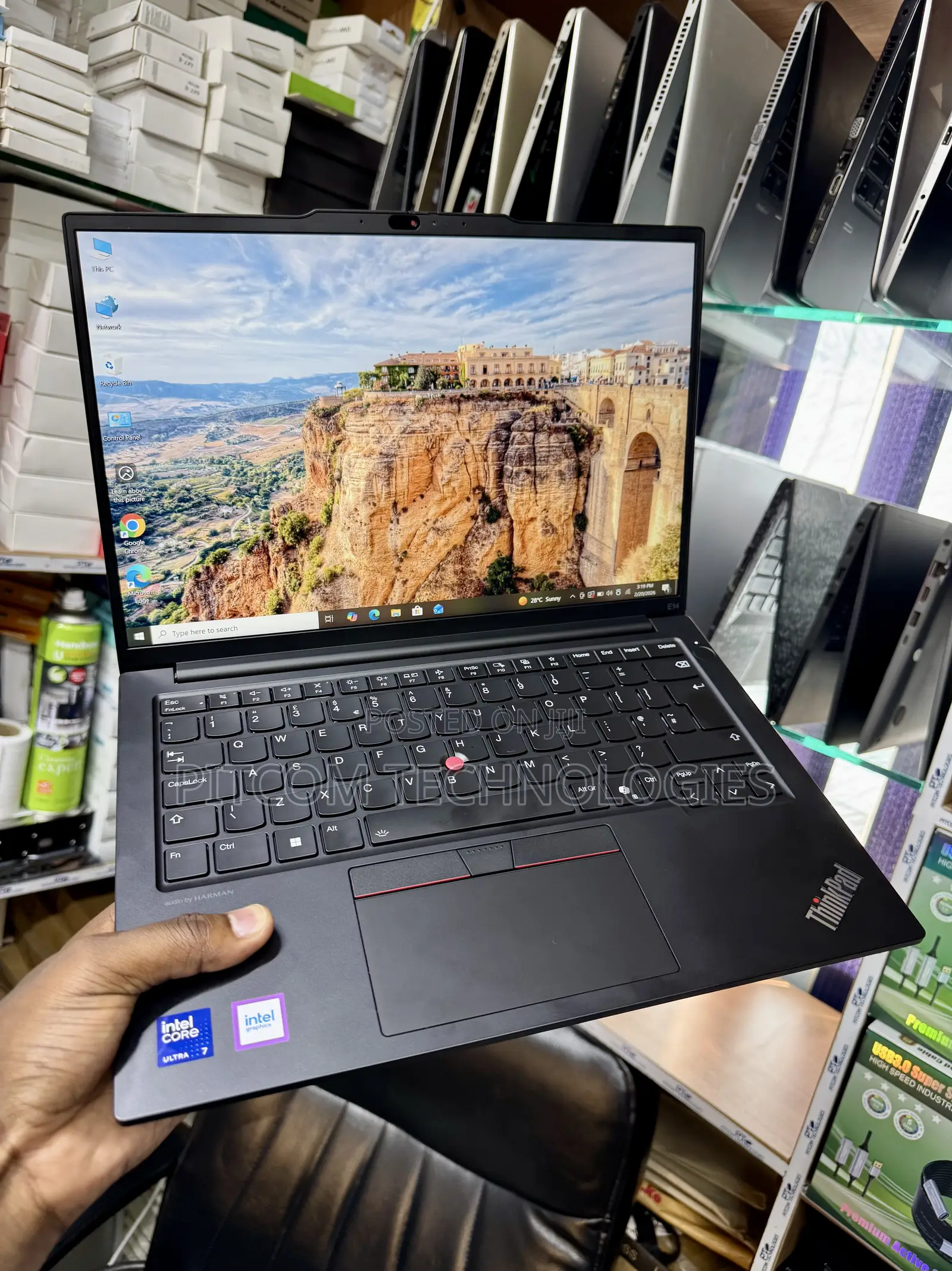 Laptop Lenovo ThinkPad E14 Gen 6 16GB Intel Core Ultra 7 SSD 512GB