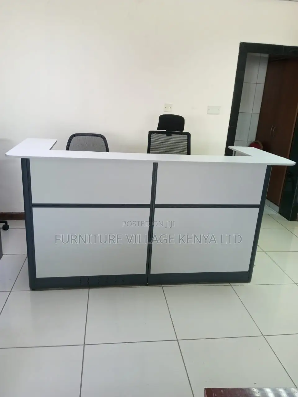 Office Desk; 1.8 Meter Front Reception Office Desk