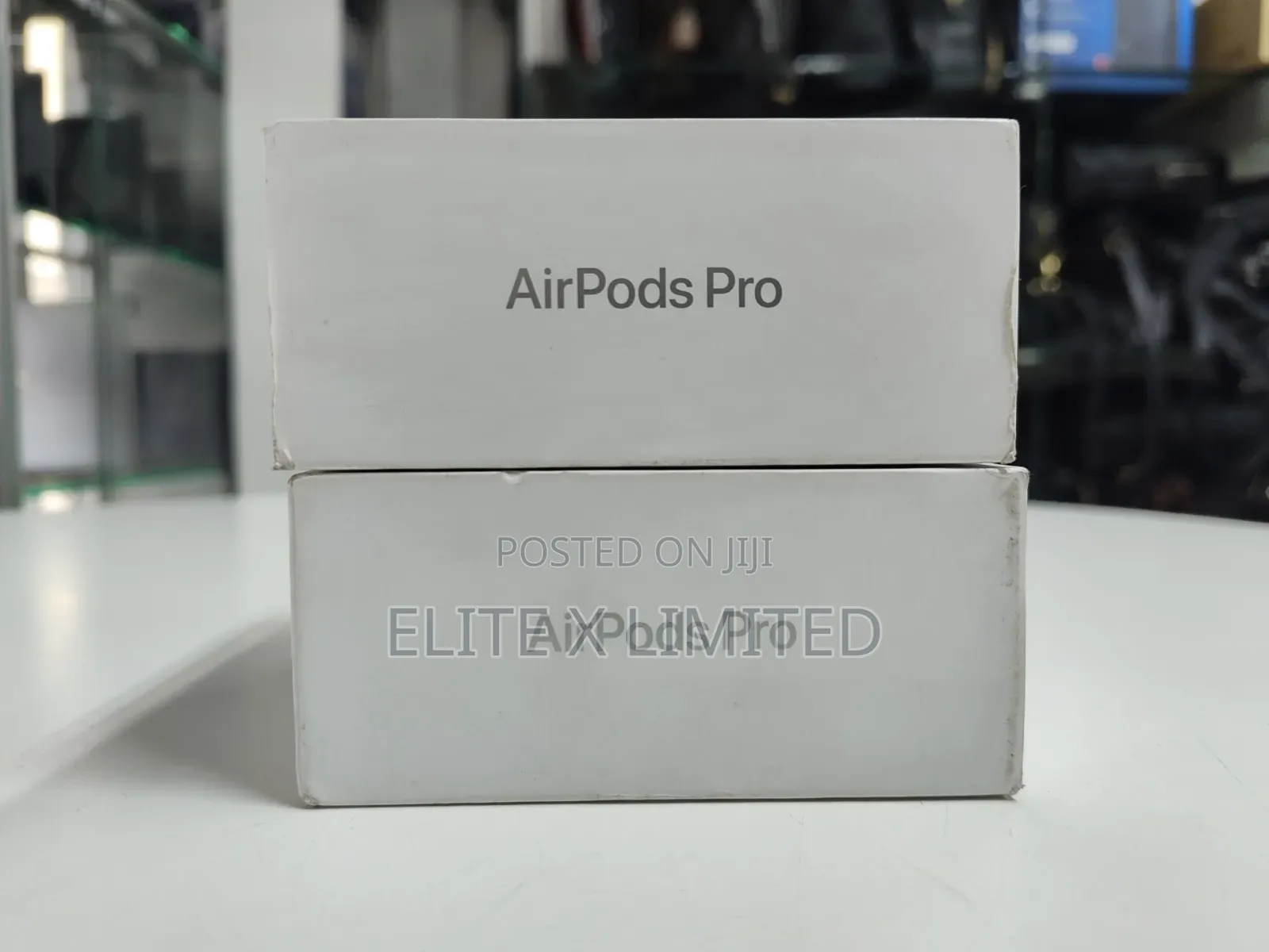 Apple Airpods Pro (2nd Generation) With Magsafe Charging Case