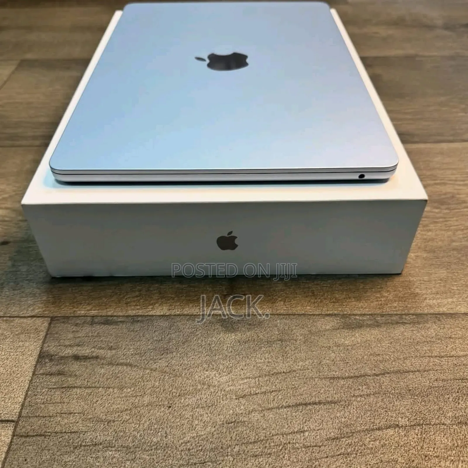 Laptop Apple MacBook Air 2025 M4 13-inch 16GB Apple M4 SSD 512GB