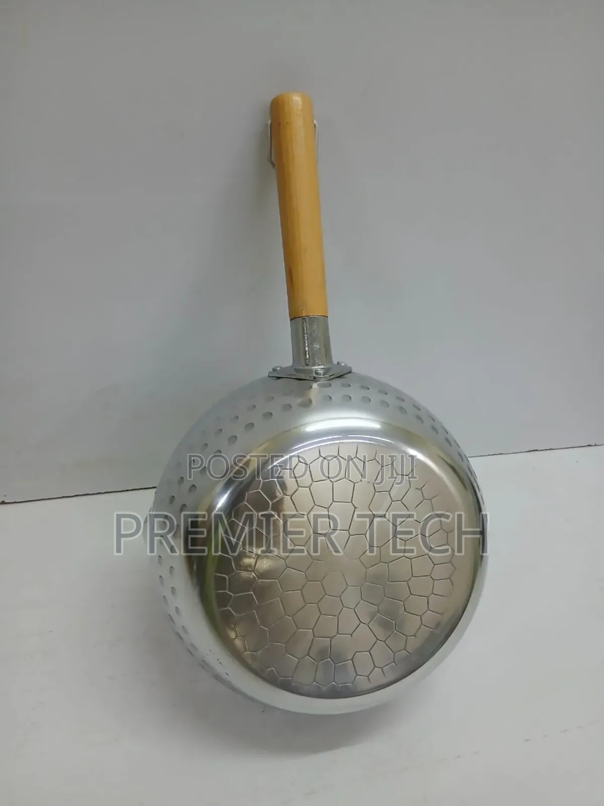 *Stainless Steel Sufuria//Snow// Milk Cookware With Wooden Handle