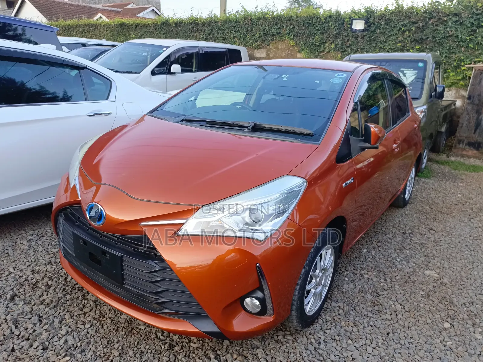 Toyota Vitz 2017 Orange