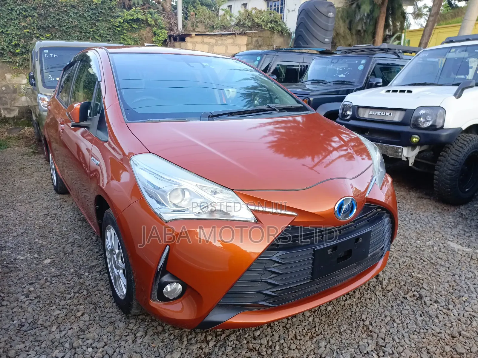 Toyota Vitz 2017 Orange