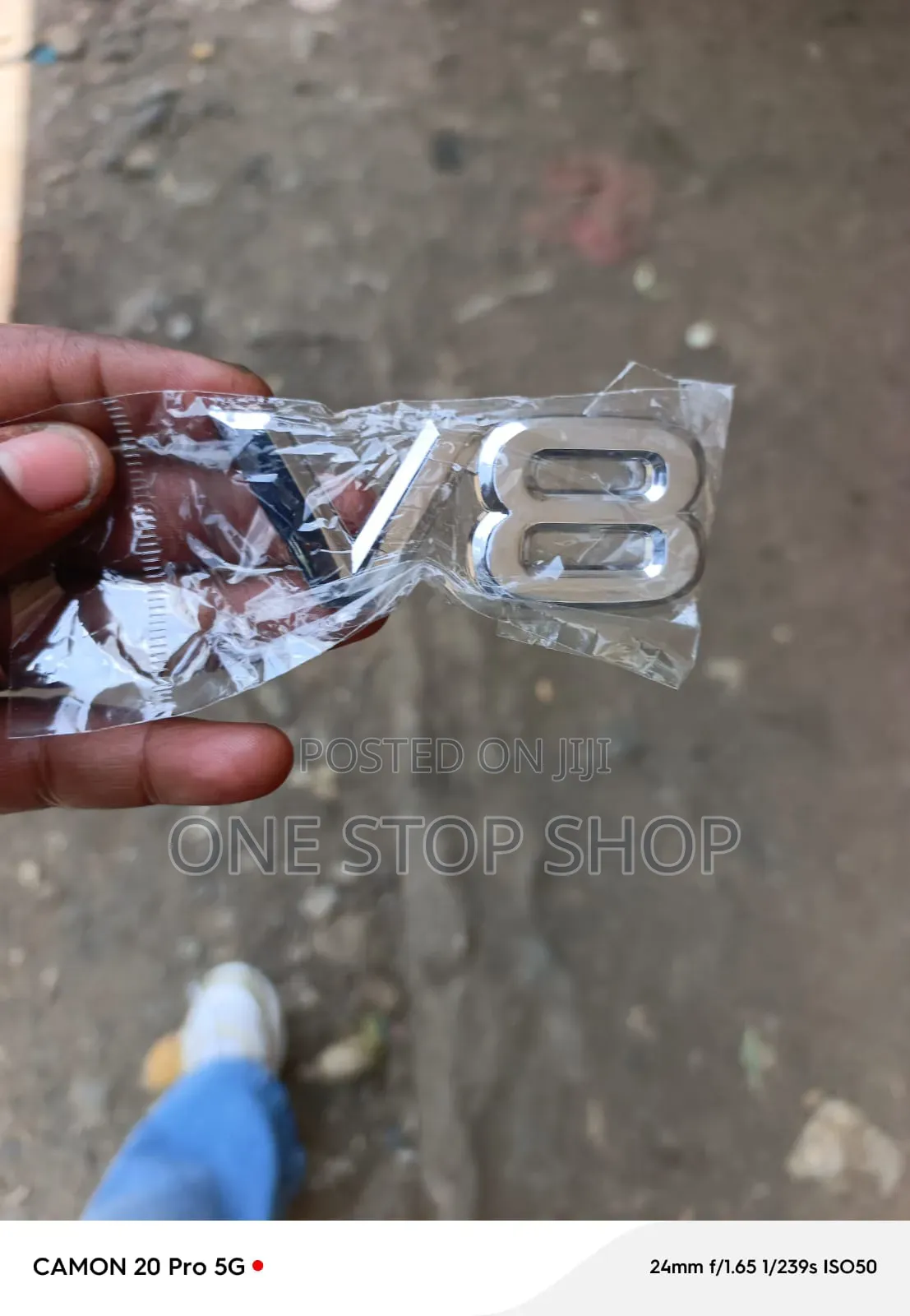 Chrome V8 Badge