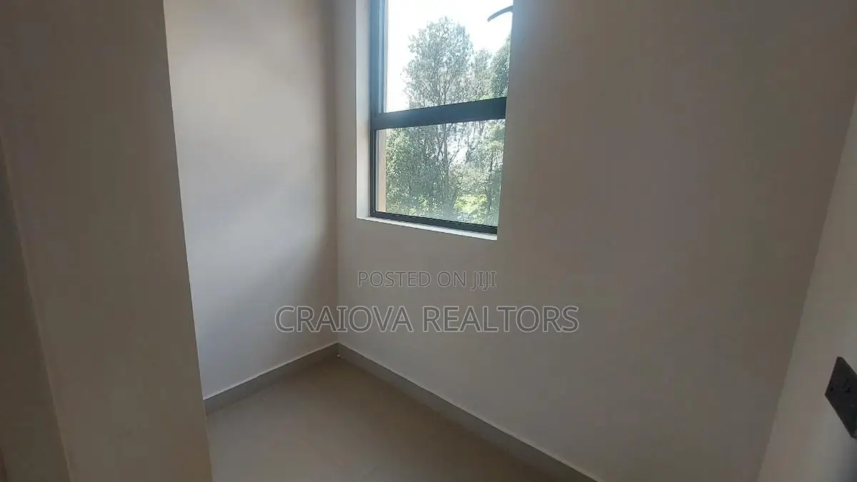 4bdrm Apartment in Muthangari for sale