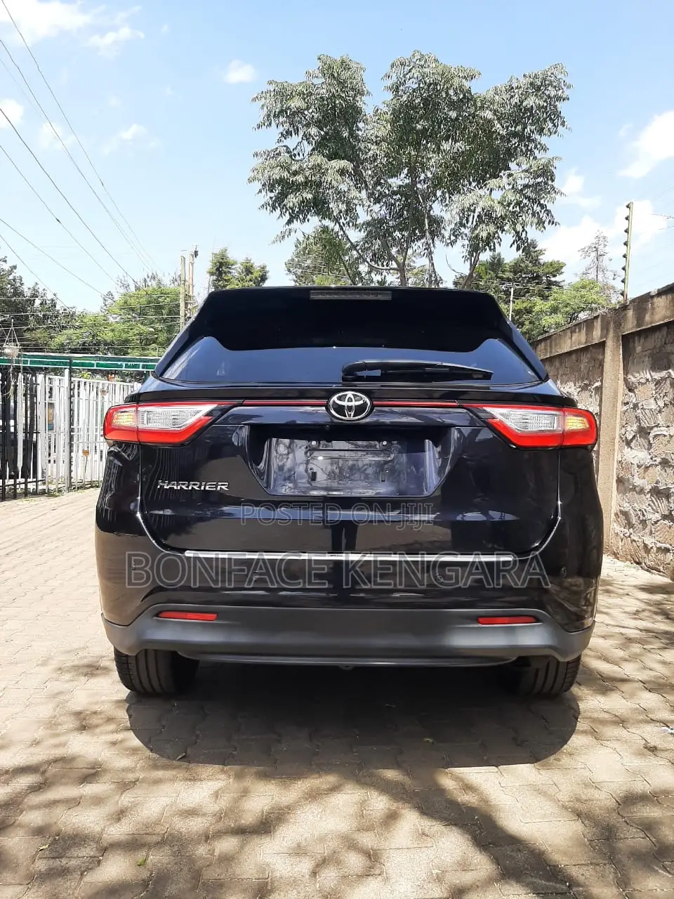 Toyota Harrier 2.0 4WD 2018 Black