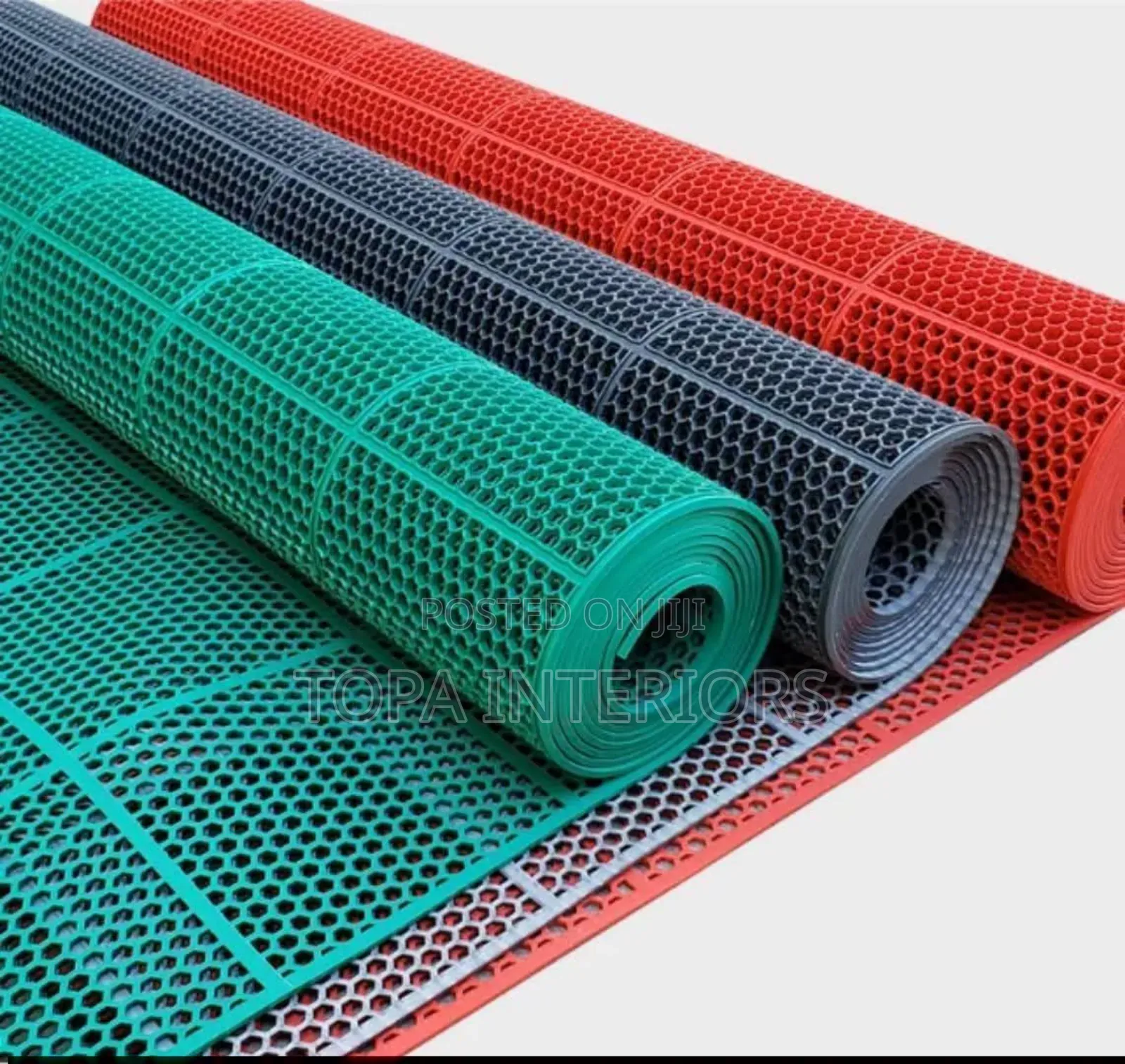 Honeycomb Design Perforated Water Resistant Outdoor Antislip Rugs
