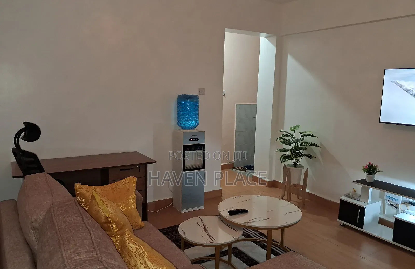 Spacious 1 Bedroom Furnished Apartment Behind Greenspot Restaurant.
