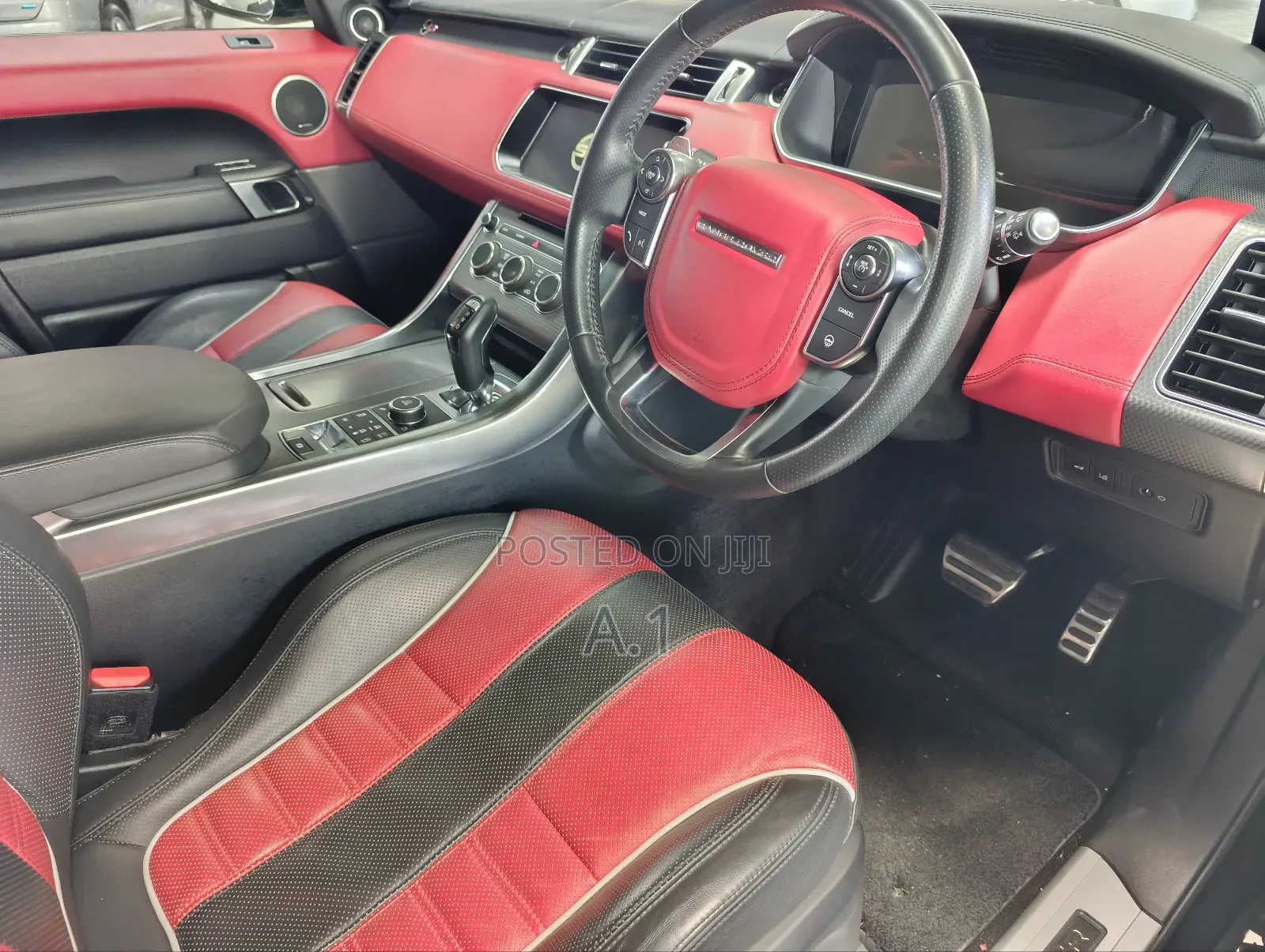 Land Rover Range Rover Sport SVR 2018 Black