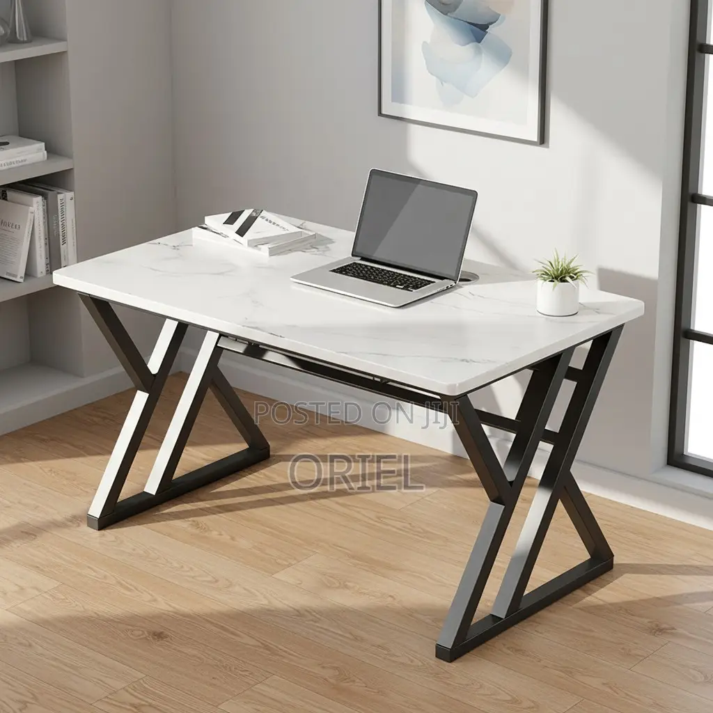 Office Desk : Sturdy 120cm Generic Home Office Desk