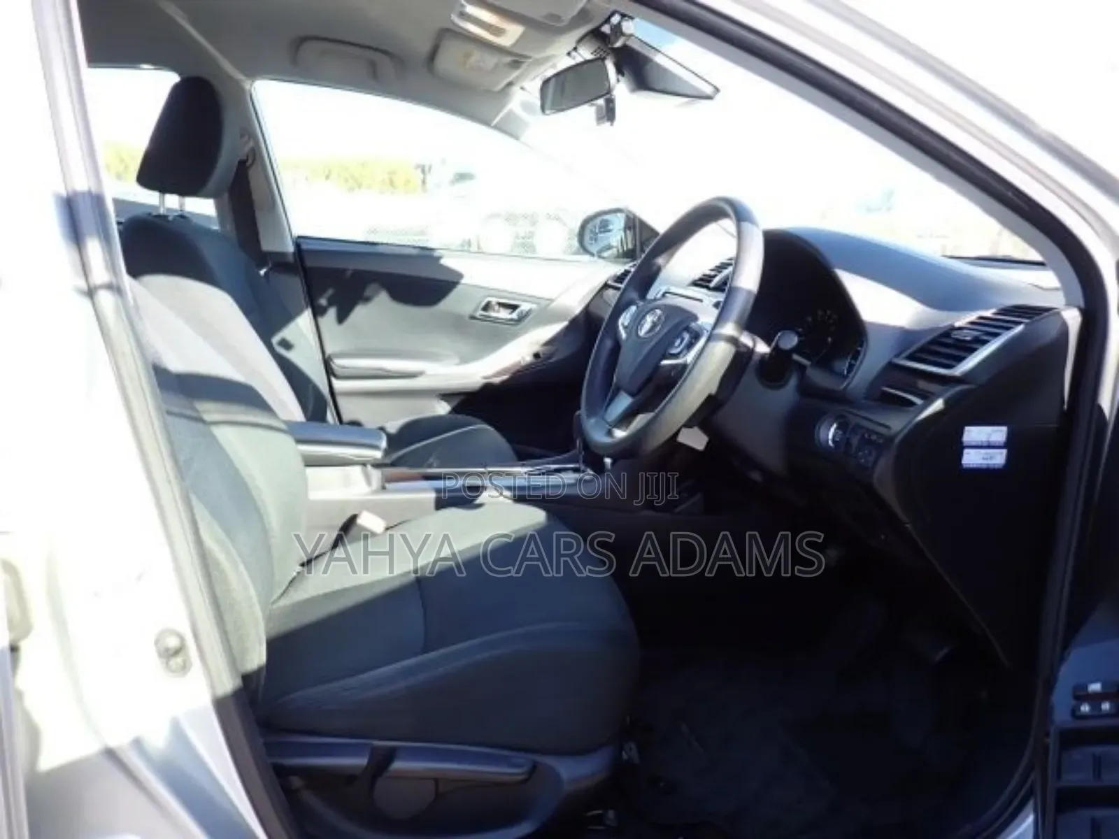 Toyota Premio 1.5 FWD 2019 Silver