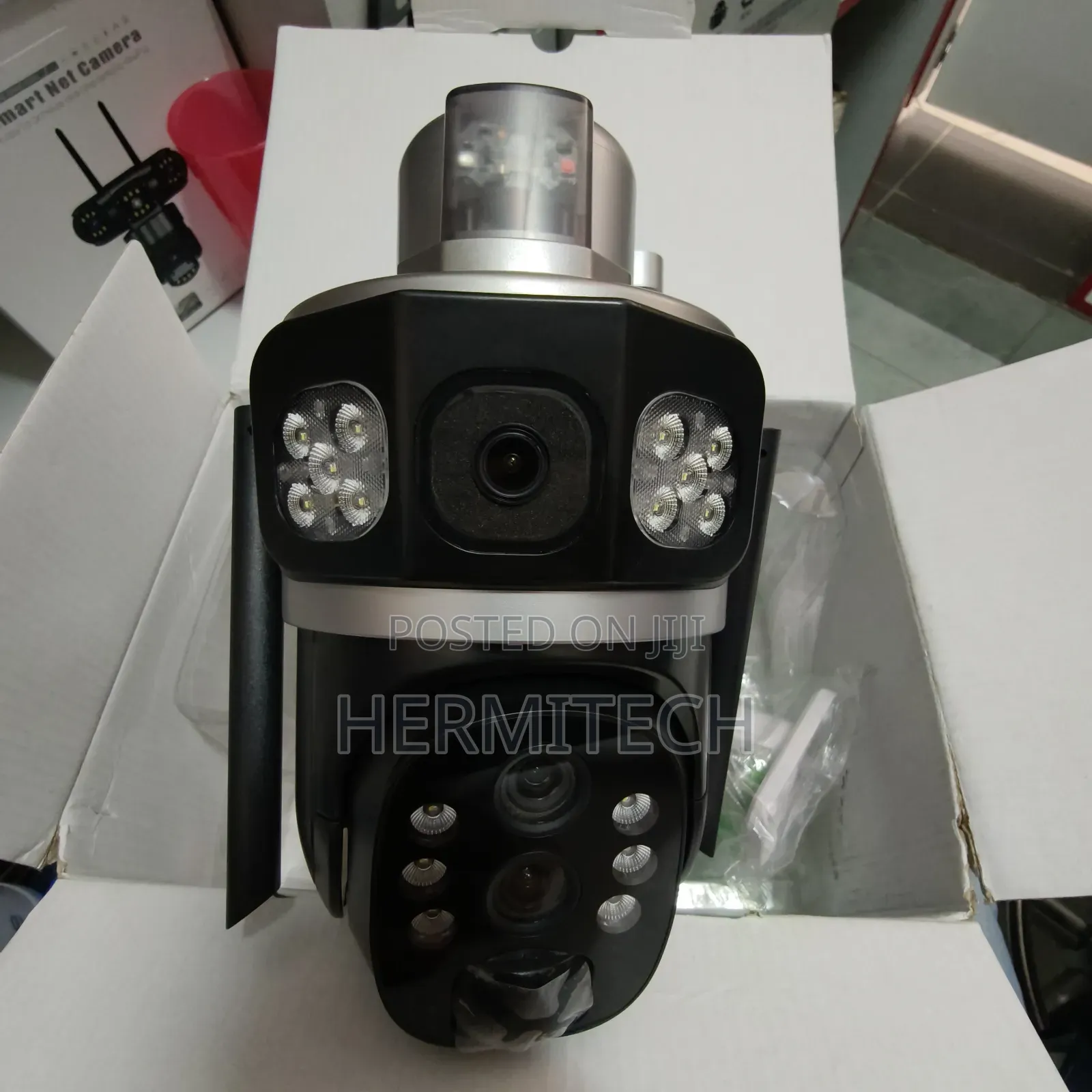 Solar Powered PTZ CCTV Camera With 10x Zoom Dual Lens 4g