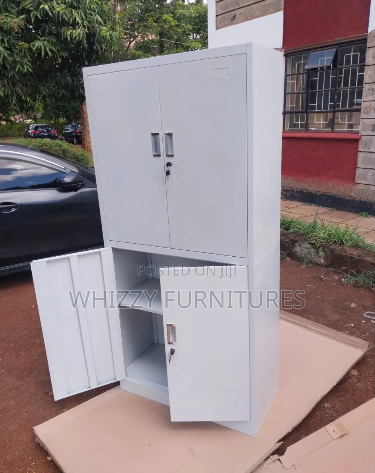 File's Cabinet With 4 Doors
