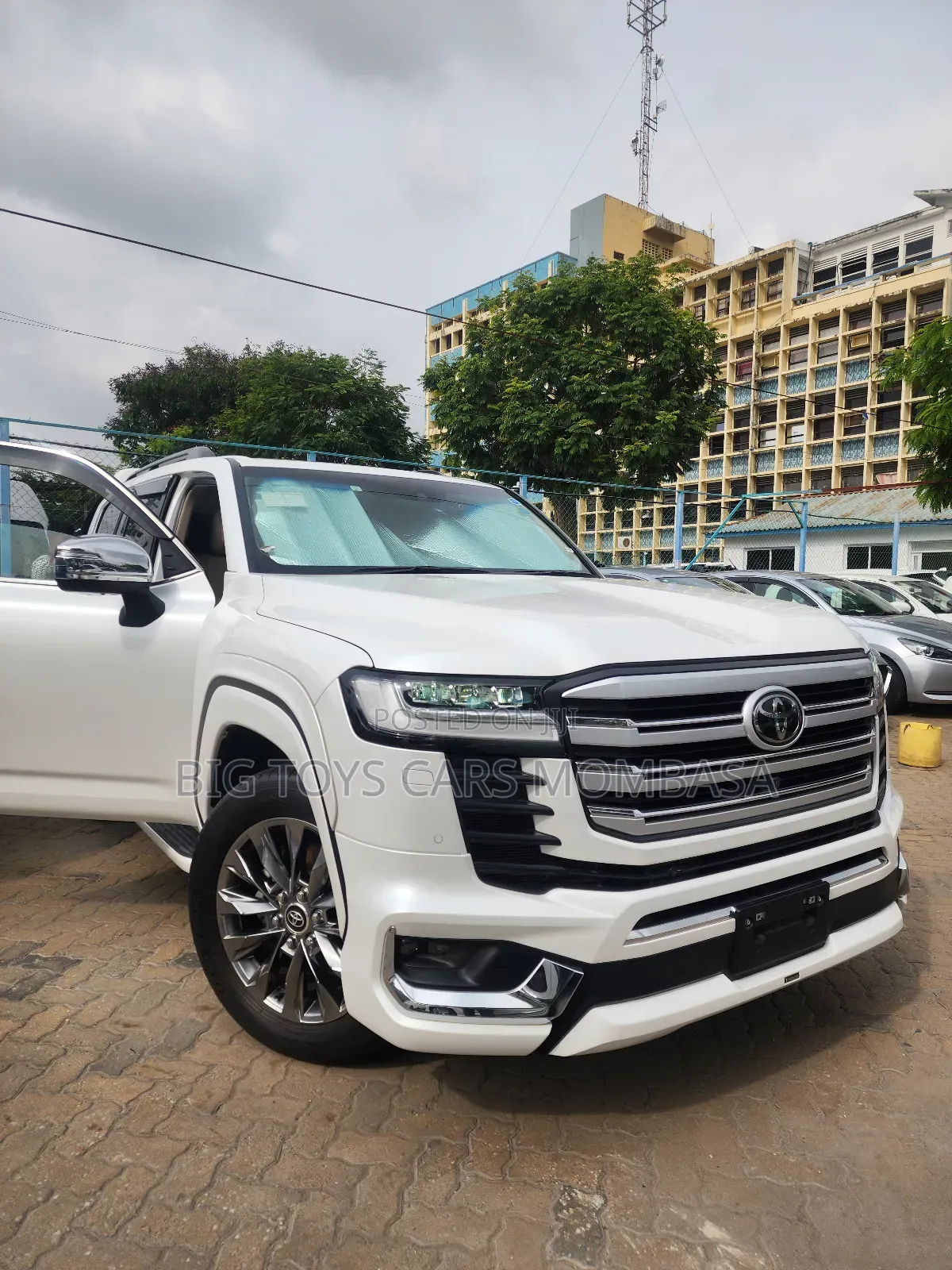 Toyota Land Cruiser 2023 White