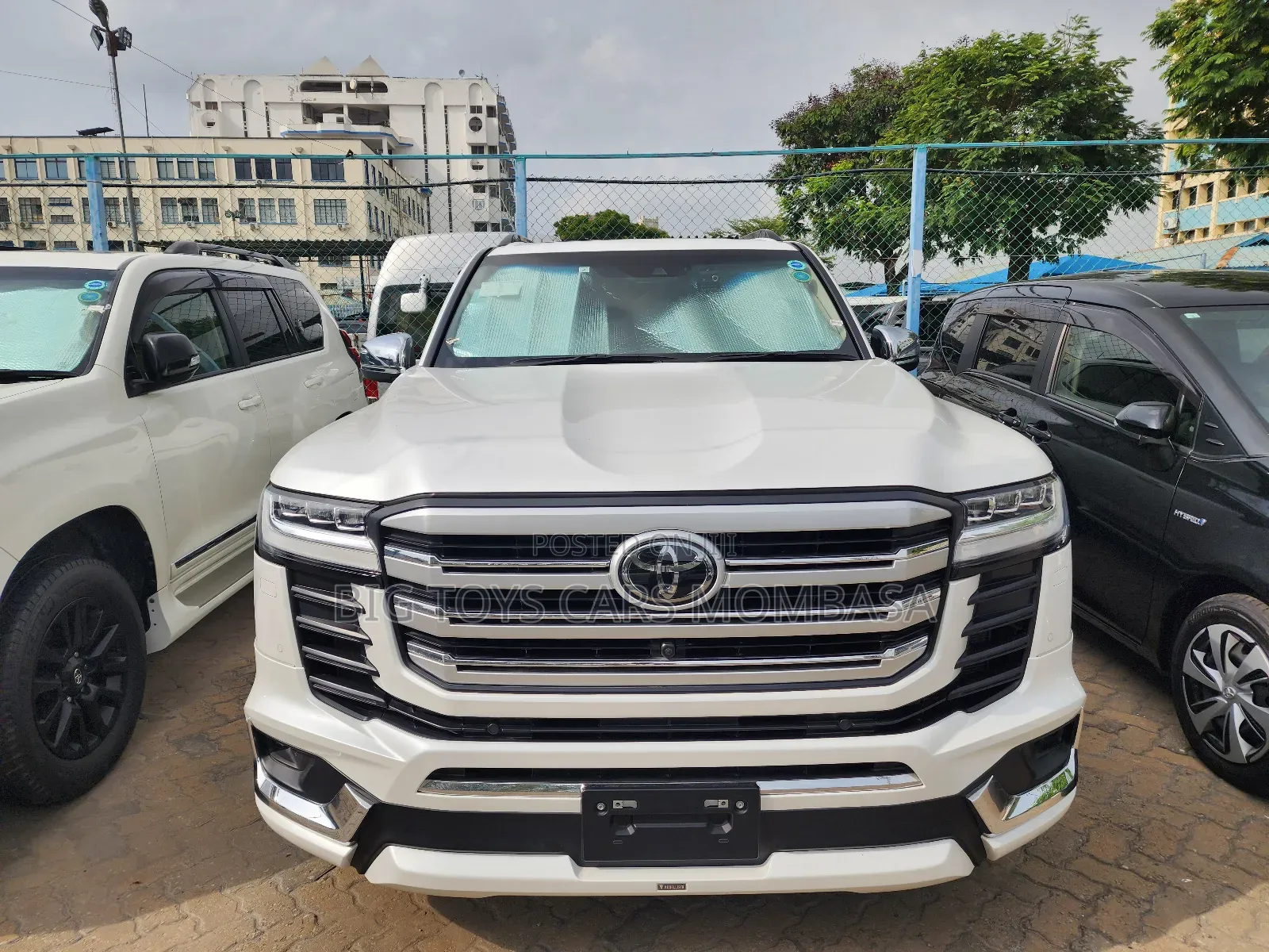 Toyota Land Cruiser 2023 White