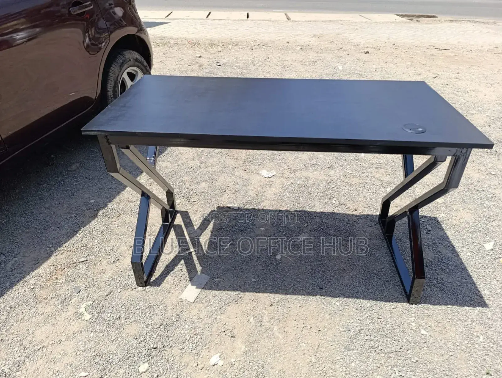 Simple Office Table