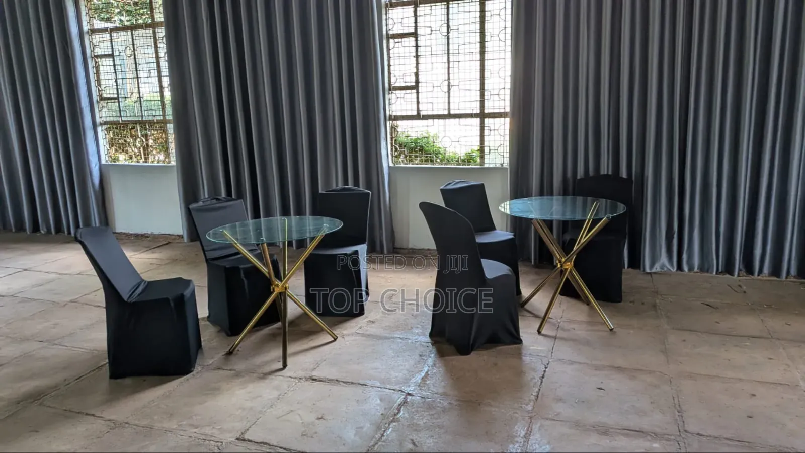 Glass Round Tables
