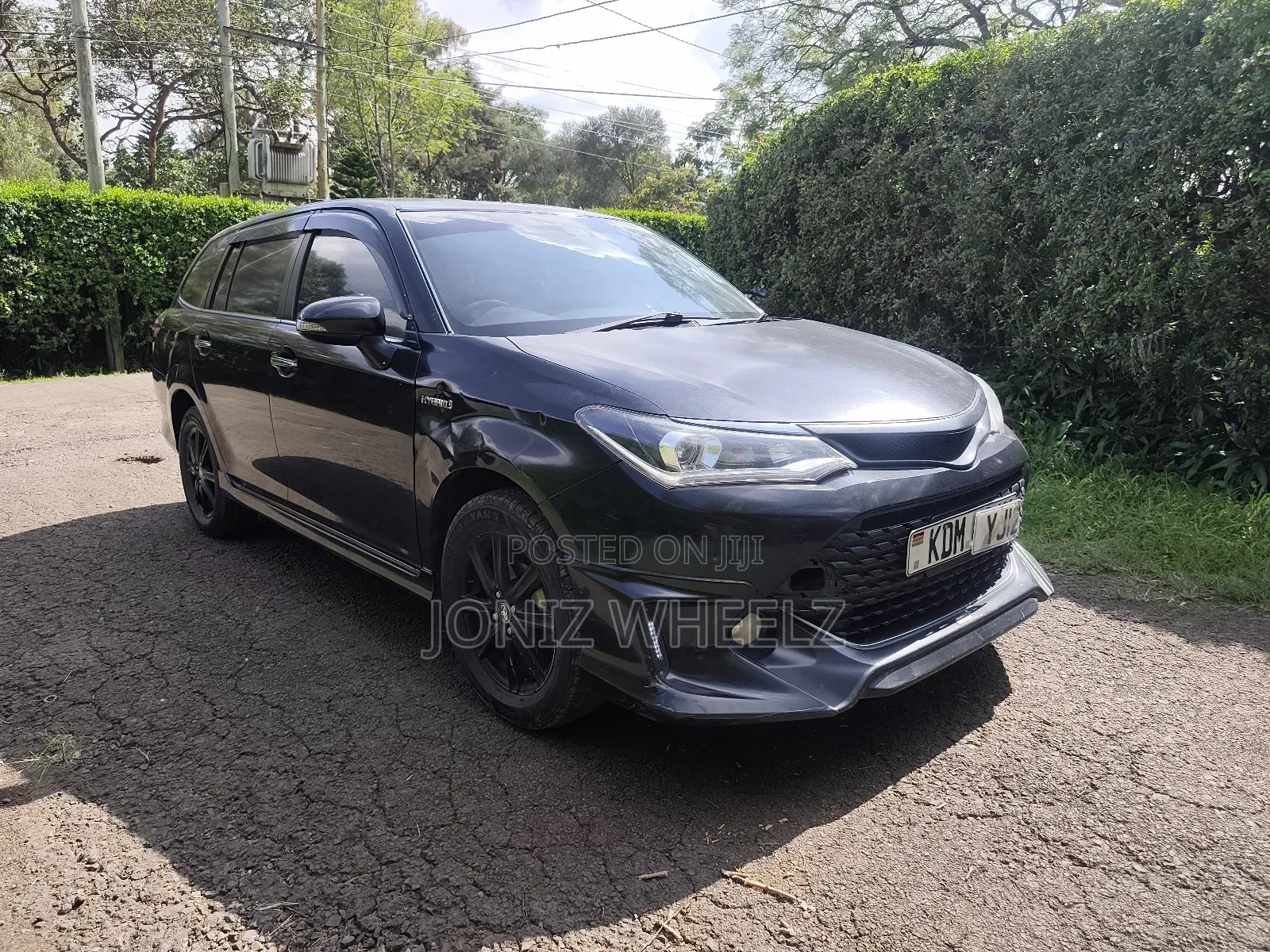 Toyota Corolla Fielder 1.5 Hybrid FWD 2014 Black