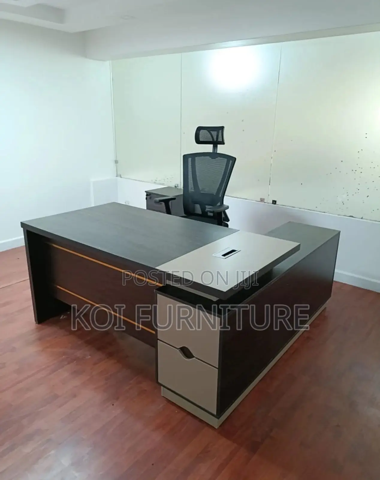 Office Desk; 1.8m Executive Management Desk