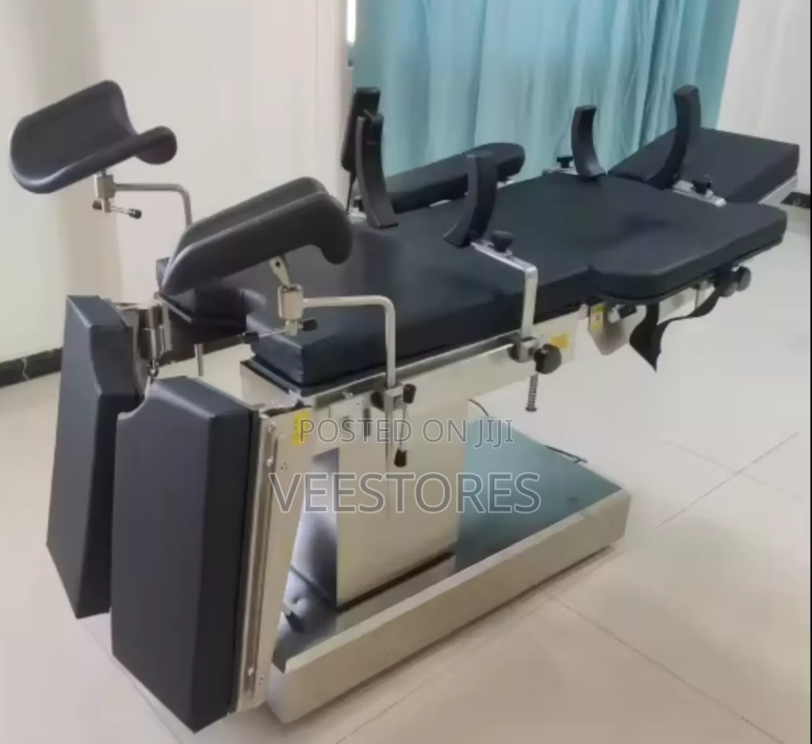 Electric/Hydraulic Theater Table