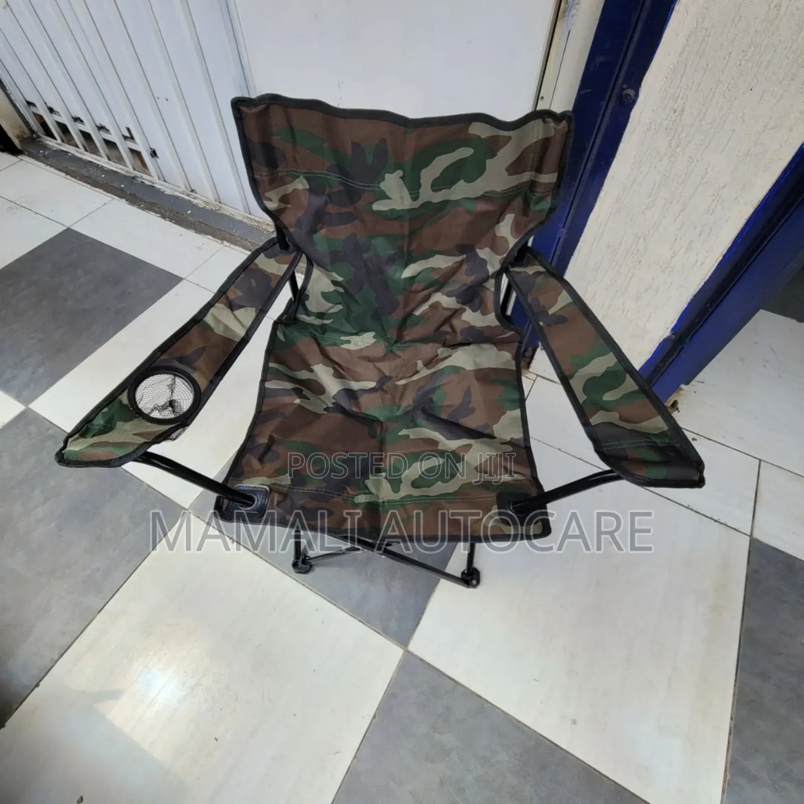 Portable Camping Chair With Armrest and Bottle Holder