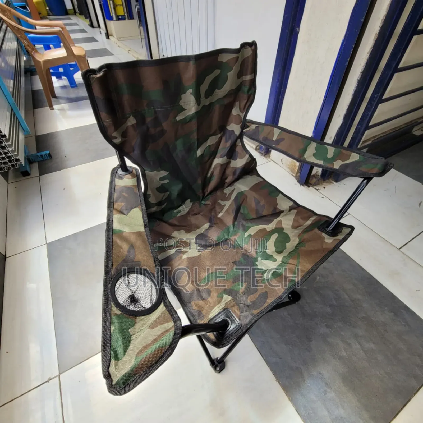 Outdoor Folding Chair With Drink Holder& Armrest