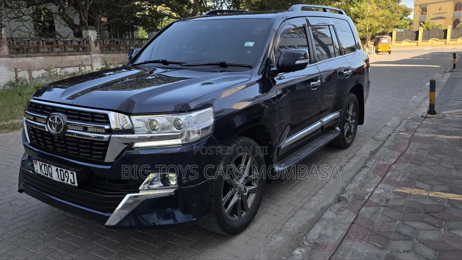 Toyota Land Cruiser 4.6 V8 ZX 2014 Black