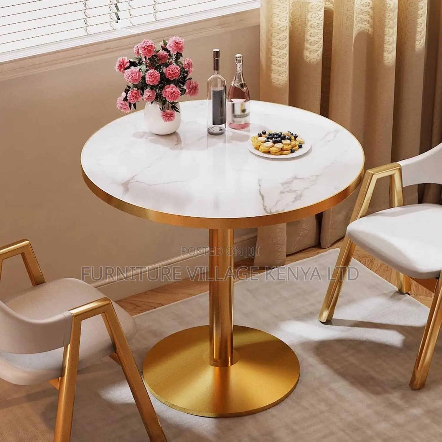 Dining Table; Round White Restaurant Dining Table