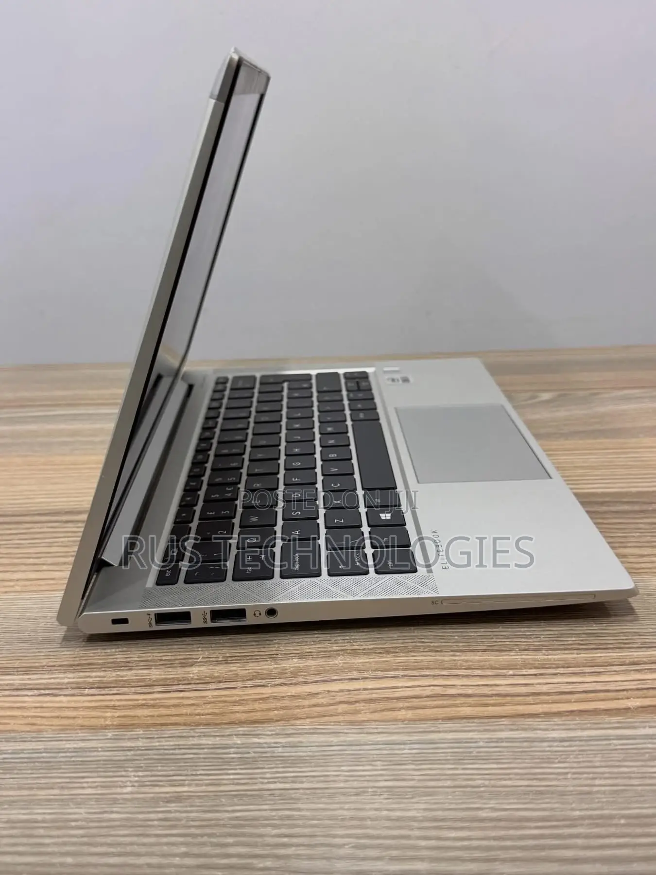 New Laptop HP EliteBook 830 G7 8GB Intel Core i5 SSD 256GB